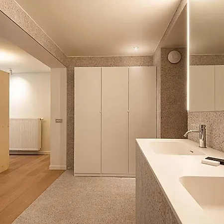 לינה וארוחת בוקר Gepetto's - Beautiful In The Historic Centre Of - 4*