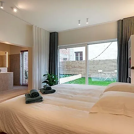 לינה וארוחת בוקר Gepetto's - Beautiful In The Historic Centre Of -