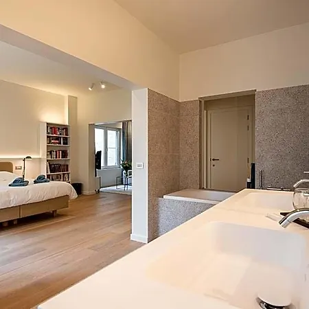 Gepetto's - Beautiful In The Historic Centre Of - 4* גנט
