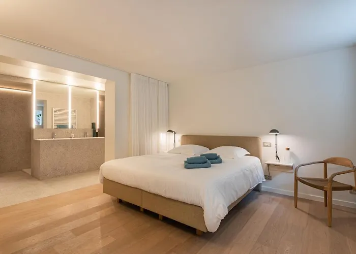 Gepetto's - Beautiful In The Historic Centre Of - 4* Gent